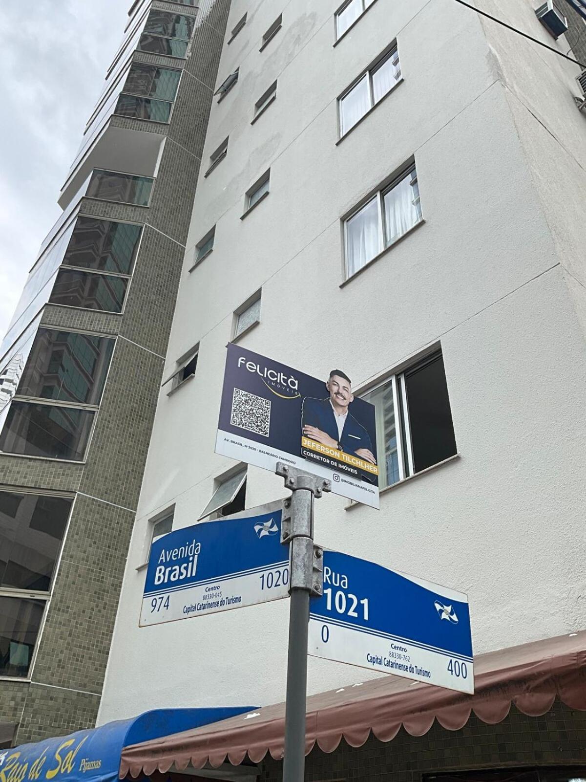 Amplo Perto Da Centro Sc Apartamento
